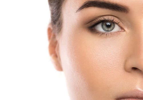 I vantaggi di un contorno occhi con un effetto lifting istantaneo per combattere la secchezza intorno agli occhi